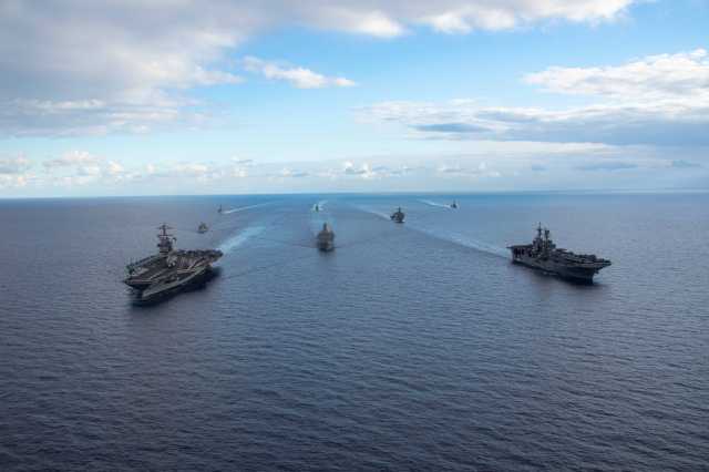 موقع أمريكي يكشف تفاصيل مهمة يخفيها البنتاغون حول استهداف السفن الحربية بالبحر الأحمر