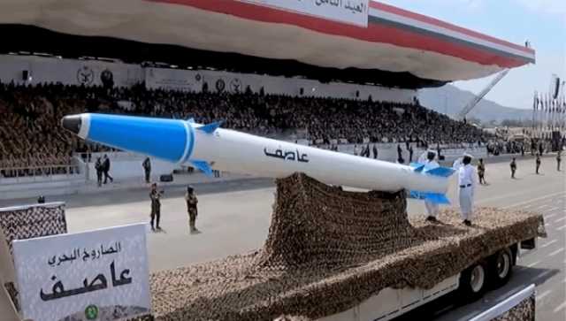 وكالة مقربة من الحرس الثوري تكشف عن أخطر سلاح أرسلته إيران مؤخرا إلى الحوثيين