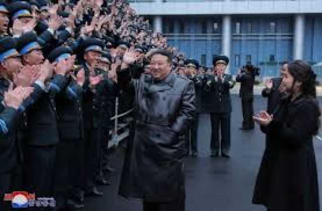 زعيم كوريا الشمالية يحتفل بـعصر جديد من القوة الفضائية بعد التطورات الخارقة في الفضاء