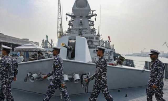 البحرية الهندية تنشر 5 مدمرات صاروخية في بحر العرب لتأمين حركة الملاحة الدولية