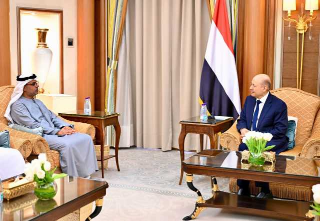 العليمي يستقبل سفير الامارات ويناقش معه جهود اطلاق عملية سياسية شاملة في اليمن