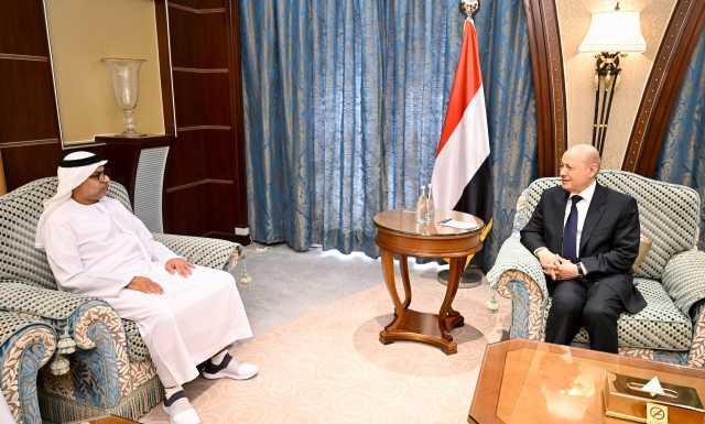 الرئيس العليمي يشكر الإمارات على مشاريعها الإنمائية في اليمن منها مشروع يدخل حيز التنفيذ هذا الشهر