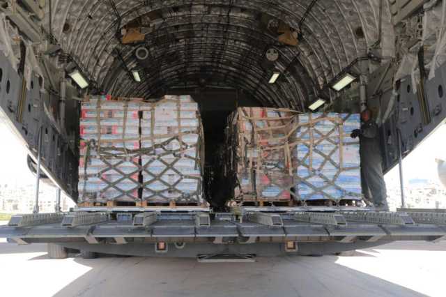 الكويت ترسل 60 طن مساعدات إلى قطاع غزة المحاصر ''صور''