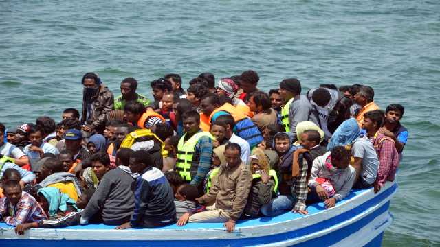 المفوضية الأوروبية تقدم 42 مليون يورو لمجابهة الهجرة في تونس