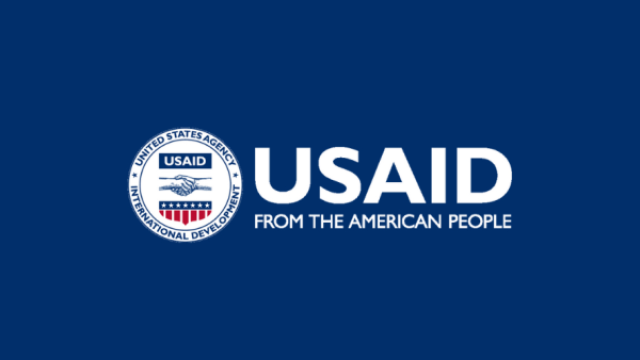 ترامب يعلق عمل موظفي USAID حول العالم ويلغي 2000 وظيفة