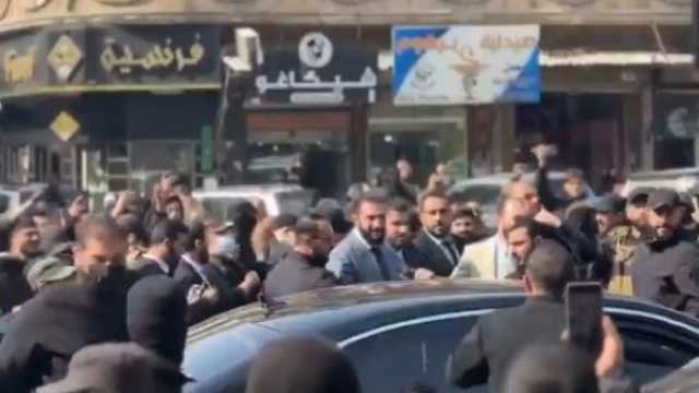 زيارة مفاجئة للشرع إلى مدينة إدلب.. وهذه مطالب السكان (فيديو)