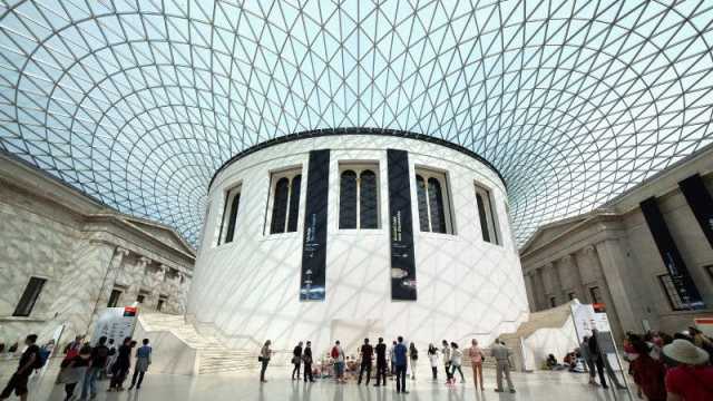 سرقة 1800 قطعة من المتحف البريطاني في لندن