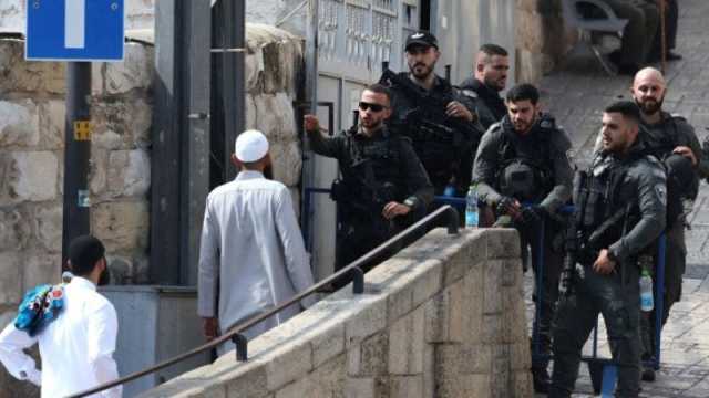 المسجد الأقصى: اعتداءات إسرائيلية ومنع آلاف المصلين من الدخول واعتقال 5