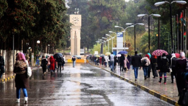 جامعة أردنية تؤجل دفع الرسوم الجامعية للطلبة المتقدمين للمنح والقروض