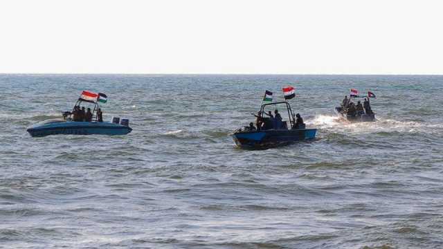 البحرية الأمريكية: أمنا مرور ألفي سفينة عبر مضيق عدن