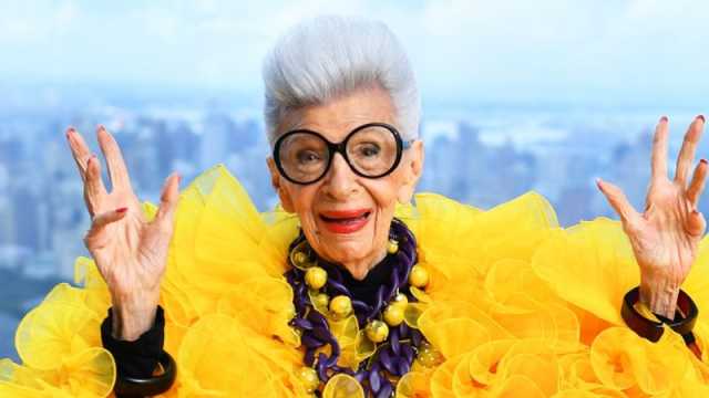 وفاة أيقونة الموضة آيريس أبفيل – Iris Apfel عن 102 عامًا