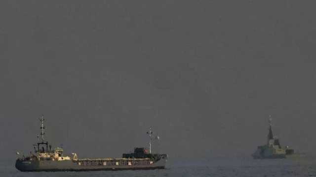 بالفيديو: 3 سفن تحمل 400 طن مساعدات في طريقها إلى غزة
