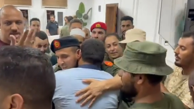 فيديو يوثق لحظة استقبال محمود حمزة من قبل أنصاره في طرابلس