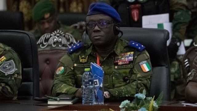 إكواس تحدد موعد التدخل العسكري في النيجر.. تفاصيل القرار