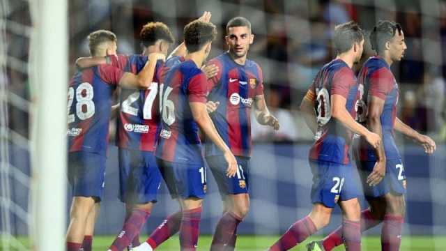 برشلونة يتفوق على قاديش بهدفين بيدري وتوريس