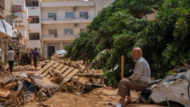 جثث في الشوارع ومنازل مهدمة.. هذا ما حل في ليبيا بعد إعصار دانيال