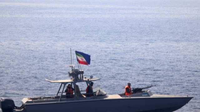 إيران تعلن ضبط سفينة تهرب الوقود في مياه الخليج