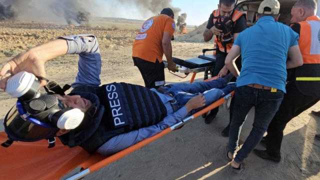 اصابة متظاهرين فلسطينيين برصاص القوات الاسرائيلية قرب حدود غزة