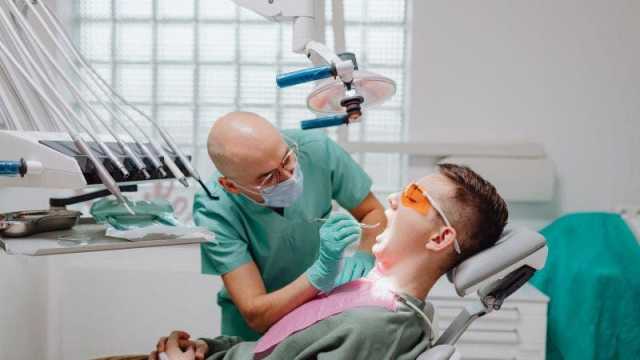 أفضل 7 عيادات اسنان في الرياض ننصحك بها مع العناوين