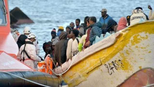 ليبيا: عشرات المفقودين عقب غرق قارب يقل لاجئين