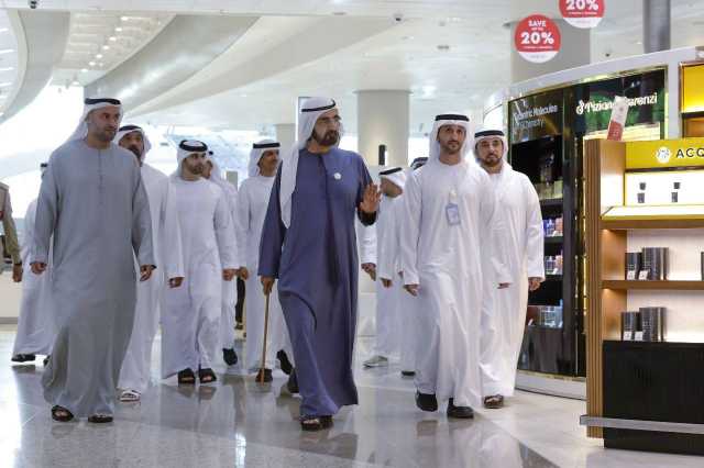 محمد بن راشد: مطار زايد الدولي تحفة معمارية زانها اسم المؤسس