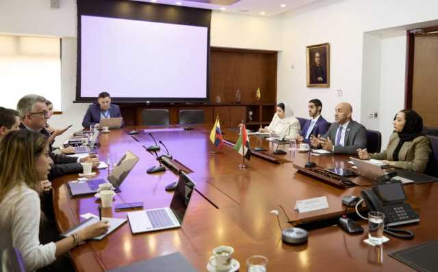 الإمارات وكولومبيا تبحثان توسيع الشراكة في تطوير العمل الحكومي