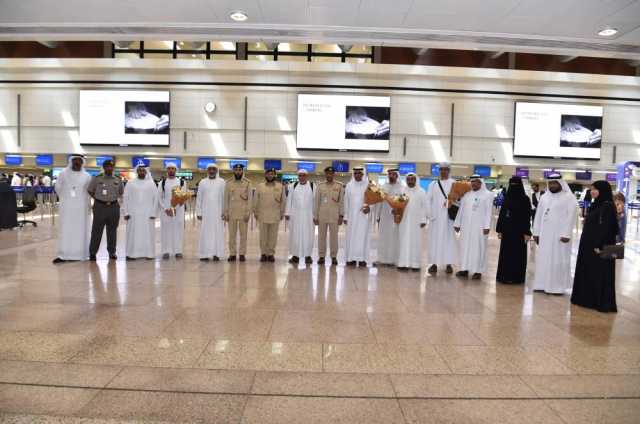 شرطة دبي تستقبل بعثة حجاجها بعد عودتهم من الأراضي المقدسة