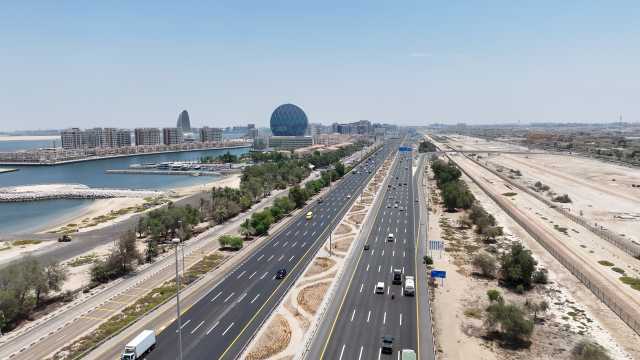 بلديـة أبوظبـي تنجـز تطويـر شـارع الشيـخ زايـد بـن سلطـان