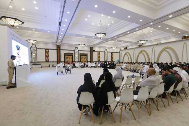 شرطة دبي تنظم «اللقاء المفتوح» لموظفي إسعاد المجتمع