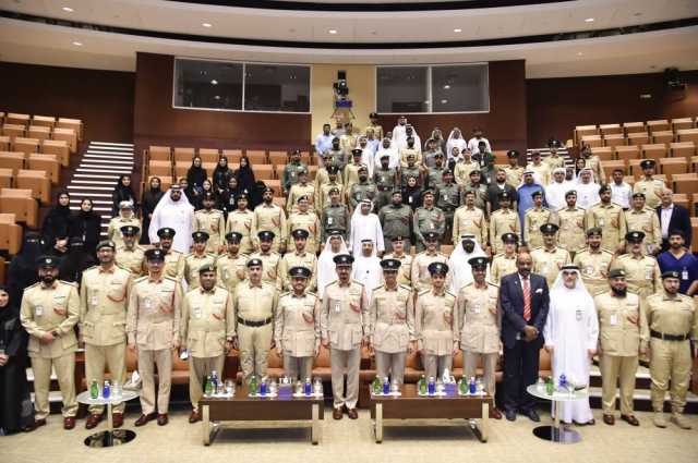 شرطة دبي تكرّم الإدارات المتميزة في حفل سنوي