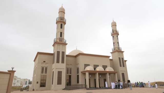 «الشارقة الخيرية» تفتتح مسجد الكلمة الطيبة