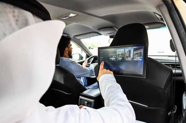 «طرق دبي» تُطلِقُ مبادرة الشاشات التفاعلية في مركبات الأجرة لتطوير خدمة رواد التاكسي