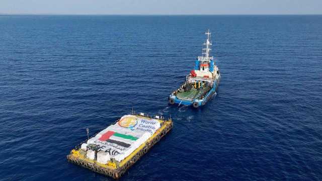 الإمارات و«المطبخ المركزي العالمي» يعلنان إبحار ثاني شحنة مساعدات عبر الممر البحري إلى غزة