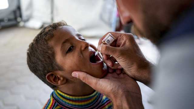 وسط إشادة بجهودها.. الإمارات تحتفي بـ«اليوم العالمي لمكافحة شلل الأطفال»