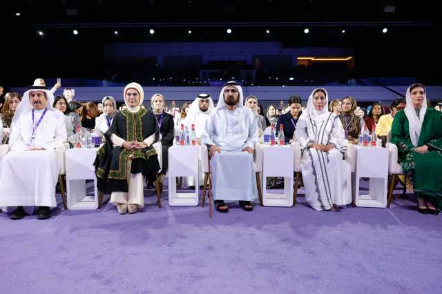 محمد بن راشد: الكفاءة والقدرة على العطاء الفيصل بين الرجل والمرأة