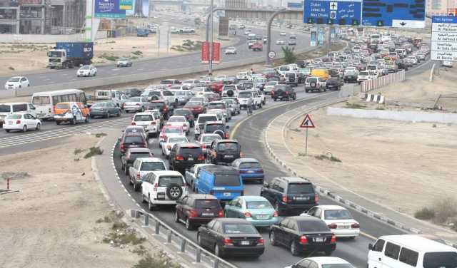 لتجنب الازدحام المروري.. شرطة دبي تدعو المسافرين عبر مطارات دبي لاستخدام المترو