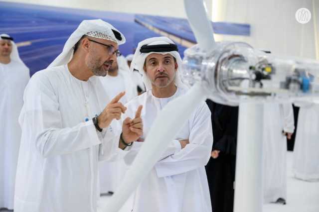 الإمارات تدشّن «مشروع الظفرة» أكبر محطة طاقة شمسية في موقع واحد على مستوى العالم