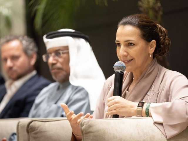 مريم المهيري تشارك قادة المناخ وممثلي القطاع الخاص البحث عن حلول إزالة الكربون