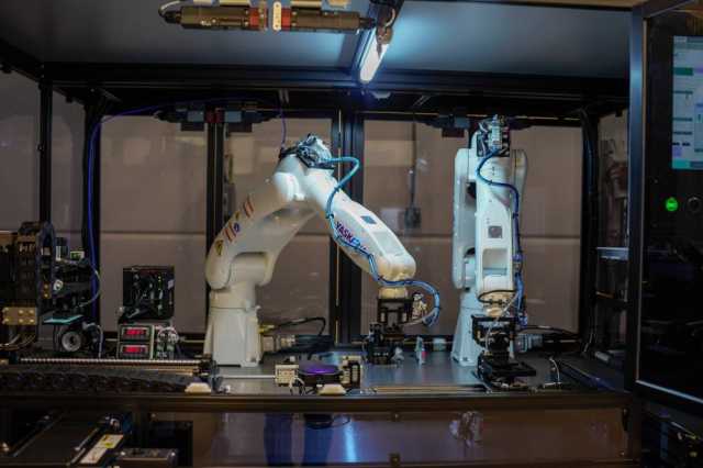 روبوت بالذكاء الاصطناعي للحد من المخلفات الإلكترونية