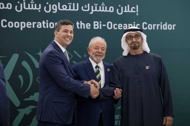 محمد بن زايد ورئيسا البرازيل والباراغواي يشهدون توقيع إعلان مشترك للتعاون بشأن «ممر المحيطين»