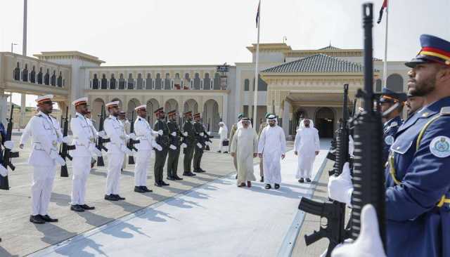 ملك البحرين يغادر البلاد.. وحمدان بن محمد وسيف بن زايد في مقدمة مودِّعيه