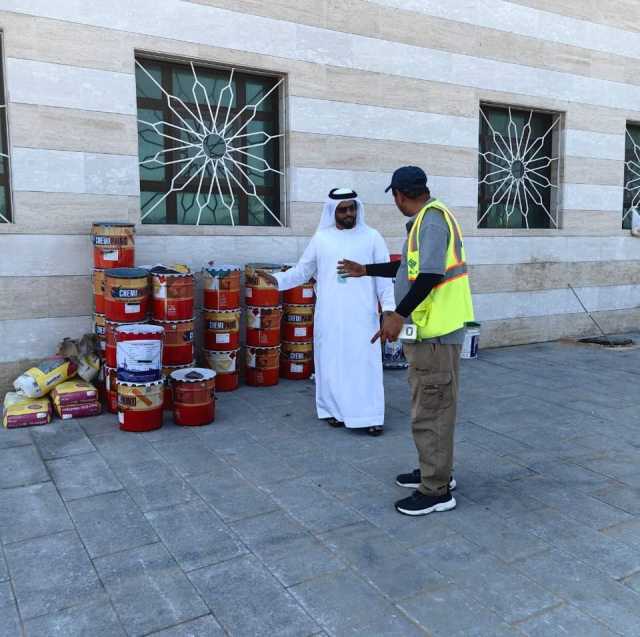 بلدية أبوظبي تنفذ حملة ميدانية لإزالة مخلفات البناء في مدينتي زايد وشخبوط