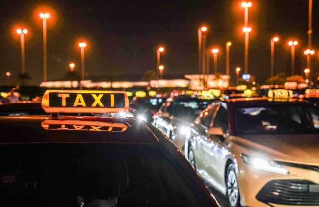 دبي.. تحديد تعرفة جديدة لفتح العدّاد لمركبات الأجرة في مواقع وفترات محددة
