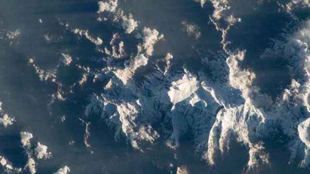 عدسة النيادي ترصد جبال الهيمالايا من الفضاء