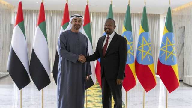 محمد بن زايد ورئيس وزراء إثيوبيا يبحثان تعزيز علاقات التعاون والتطورات الإقليمية