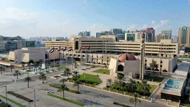 بلدية أبوظبي تنجز الأتمتة والأرشفة الإلكترونية لملفات القطاعات 100%