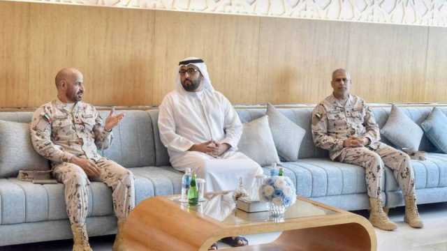 راشد بن سعود يؤكد دور القوات المسلحة في دعم استراتيجية الأمن الوطني