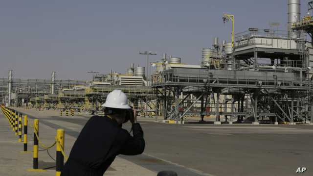 السعودية تعلن قرارها بشأن النفط.. وخام برنت يتجاوز 90 دولارا