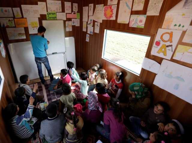 التعليم في سوريا.. ضبابية الرؤية وانعدام الأمل
