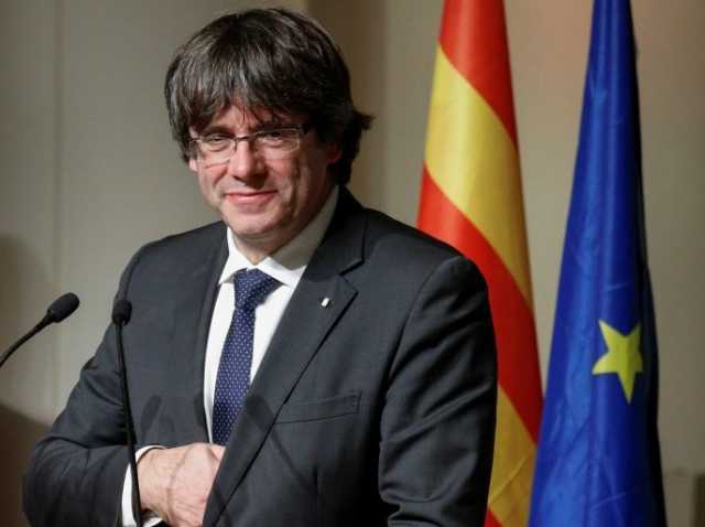 قبيل انتخابات كتالونيا.. الزعيم الانفصالي بوتشيمون يسعى للعودة لإسبانيا